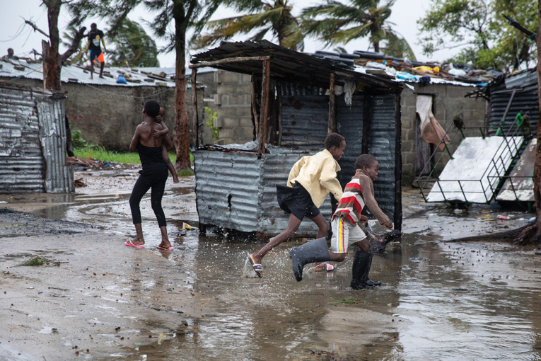 Evénements météo extrêmes: 480.000 morts en 20 ans