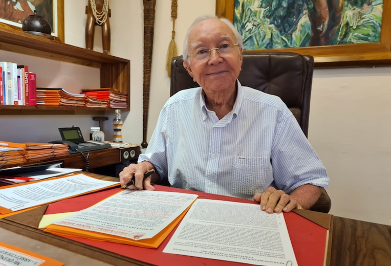 Gaston Flosse règle ses comptes