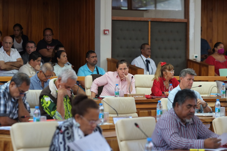 Le Tapura dénonce le "mercato" à l'assemblée Le Tapura dénonce le "mercato" à l'assemblée