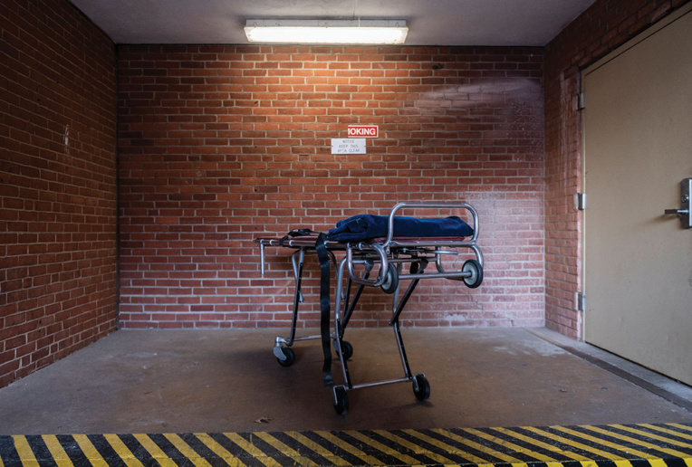 En Autriche, un cadavre "oublié" deux mois et demi chez lui En Autriche, un cadavre "oublié" deux mois et demi chez lui