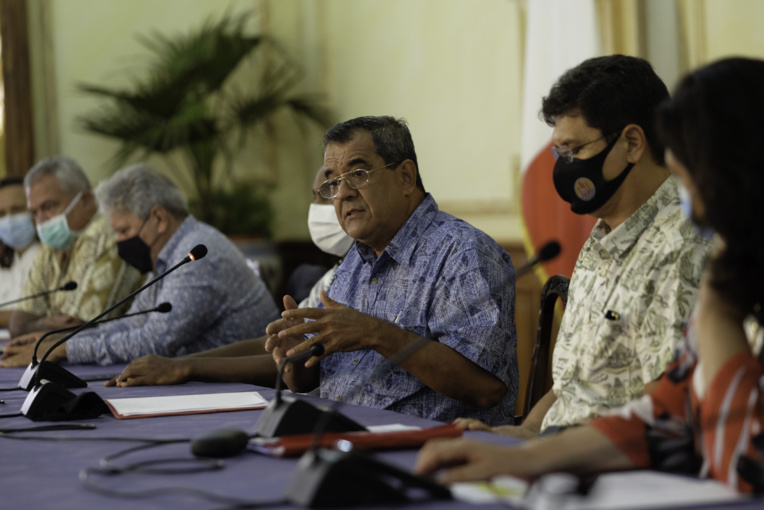 8,4 milliards pour tenter de sauver l'emploi 8,4 milliards pour tenter de sauver l'emploi