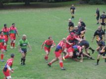 Les Vieilles pompes défendent un match contre les "old blacks" lors de la tournée 2012 à Auckland