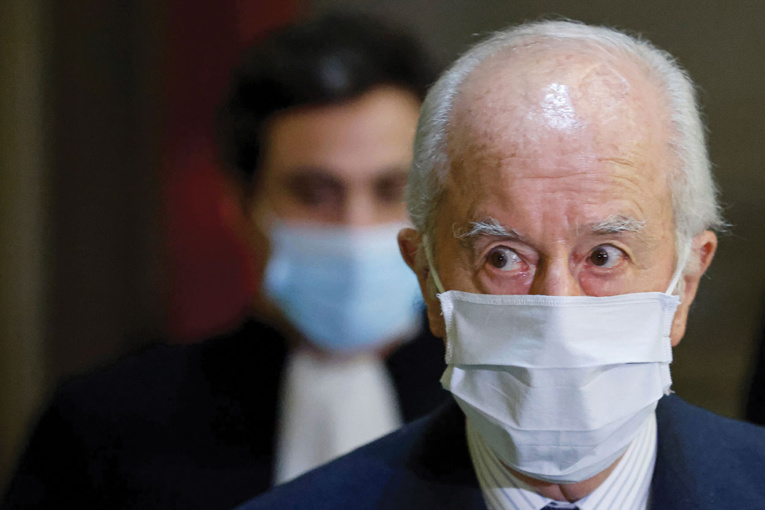 Au procès Karachi, la défense de Balladur brocarde des "théories délirantes" Au procès Karachi, la défense de Balladur brocarde des "théories délirantes"