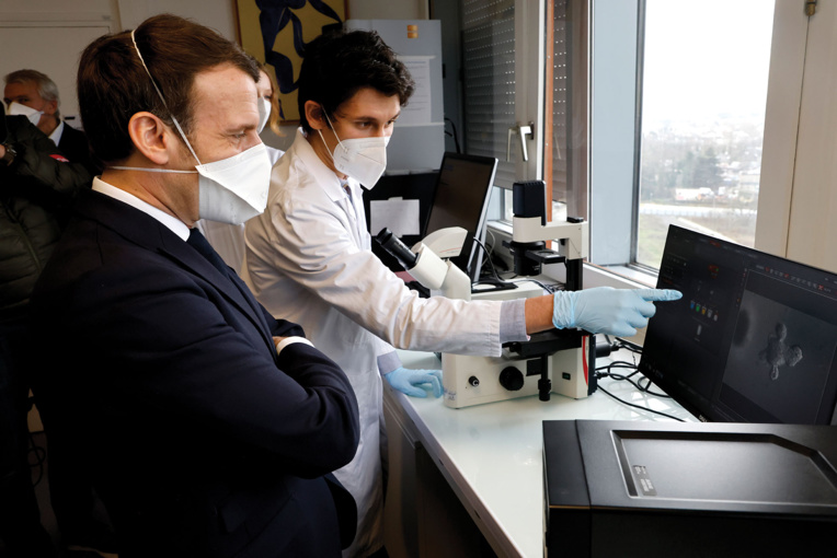 Plan cancer: Macron veut améliorer la prévention du tabac et de l'excès d'alcool Plan cancer: Macron veut améliorer la prévention du tabac et de l'excès d'alcool