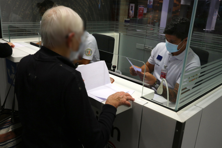 Deux arrivants sans "motifs impérieux" refoulés à Tahiti-Faa'a Deux arrivants sans "motifs impérieux" refoulés à Tahiti-Faa'a