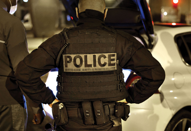 Seine-Saint-Denis: huit policiers en garde à vue pour "violences" et "détention de stupéfiants"