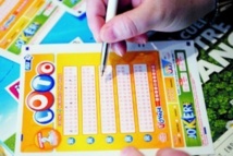 Un Polynésien remporte la cagnotte du "Super Loto de l'inconnu"