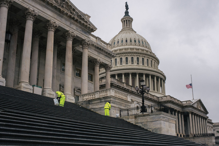 Après son acquittement, Trump pèse sur l'avenir des républicains déchirés Après son acquittement, Trump pèse sur l'avenir des républicains déchirés