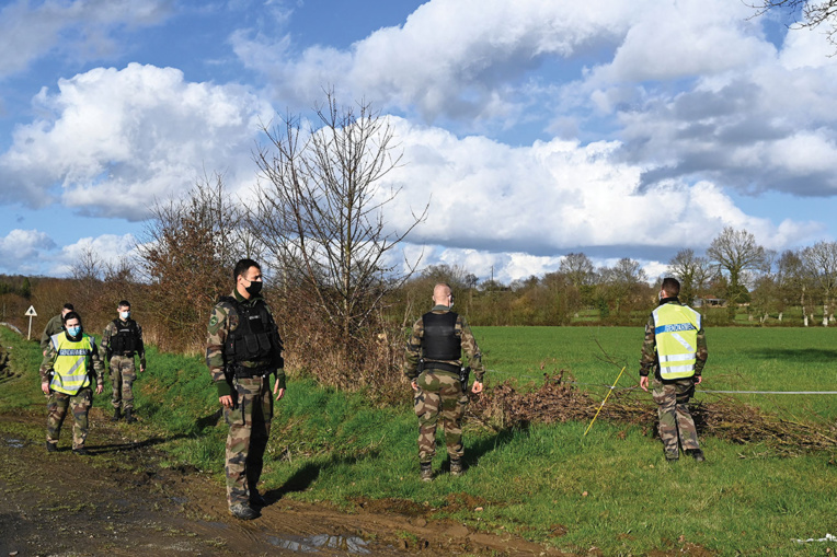 Bretagne: 150 gendarmes mobilisés pour retrouver une mère de famille disparue depuis 8 jours Bretagne: 150 gendarmes mobilisés pour retrouver une mère de famille disparue depuis 8 jours