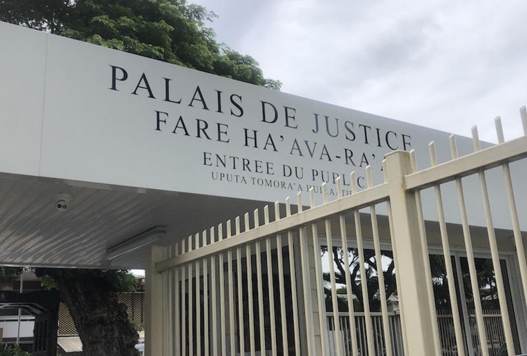 En Polynésie, un recours contre la quatorzaine à domicile En Polynésie, un recours contre la quatorzaine à domicile