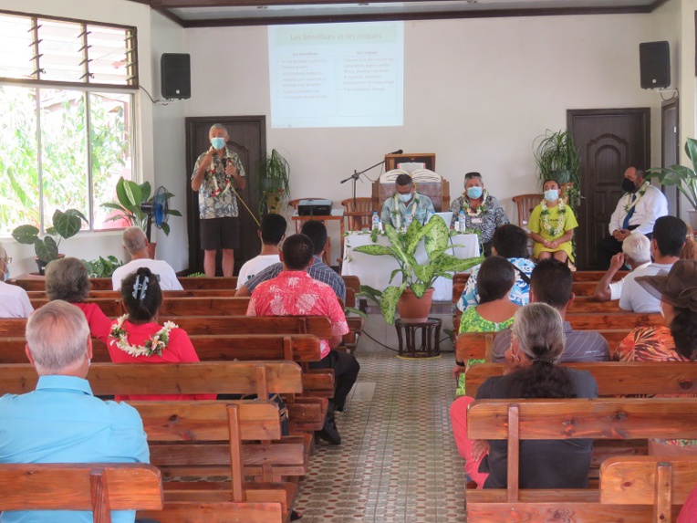 Les Adventistes de Paopao informés sur le vaccin Les Adventistes de Paopao informés sur le vaccin