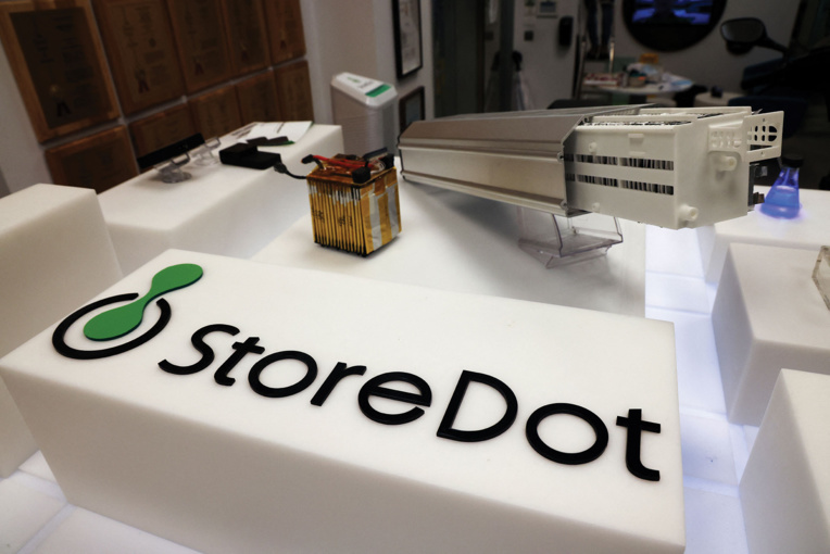 Une start-up israélienne promet de recharger des voitures électriques en cinq minutes Une start-up israélienne promet de recharger des voitures électriques en cinq minutes