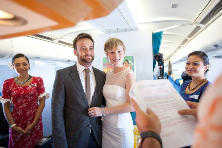 Air Tahiti Nui organise le 1er mariage en vol à destination de Tahiti
