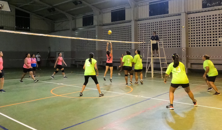 ​Reprise de volley à Raiatea