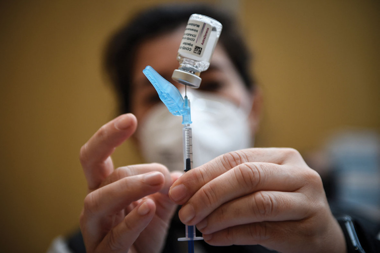 Virus: nouvelles déconvenues pour le vaccin d'AstraZeneca Virus: nouvelles déconvenues pour le vaccin d'AstraZeneca