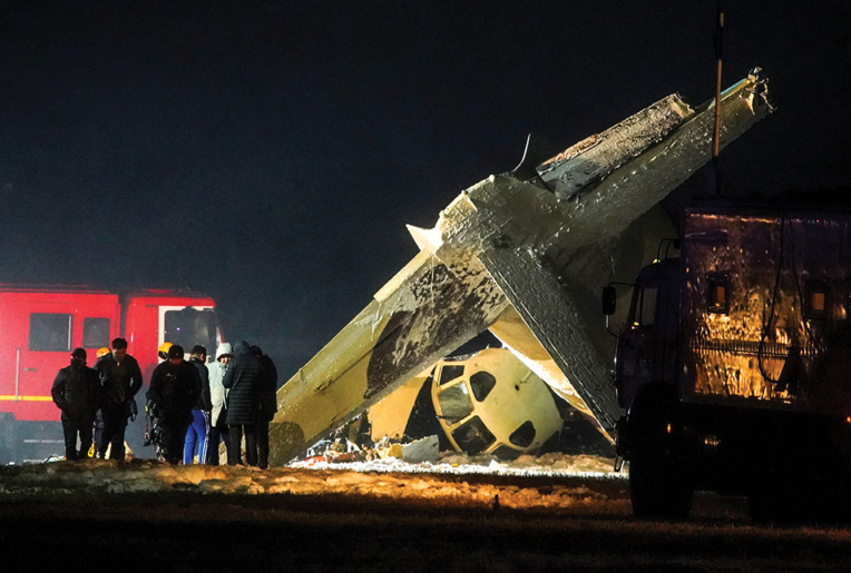 Quatre morts dans le crash d'un avion militaire au Kazakhstan