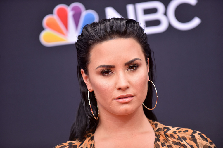 Demi Lovato raconte avoir été violée lorsqu'elle était adolescente Demi Lovato raconte avoir été violée lorsqu'elle était adolescente