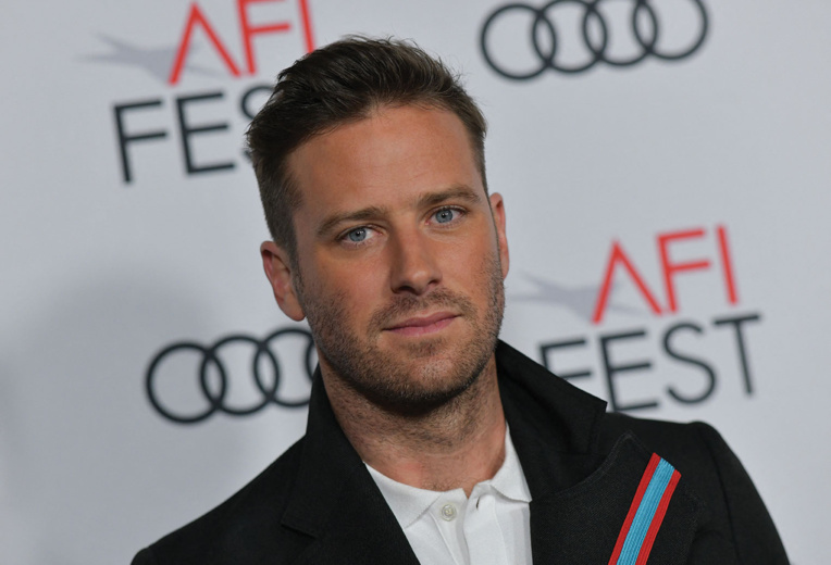 Enquête sur des accusations de viol visant l'acteur américain Armie Hammer Enquête sur des accusations de viol visant l'acteur américain Armie Hammer