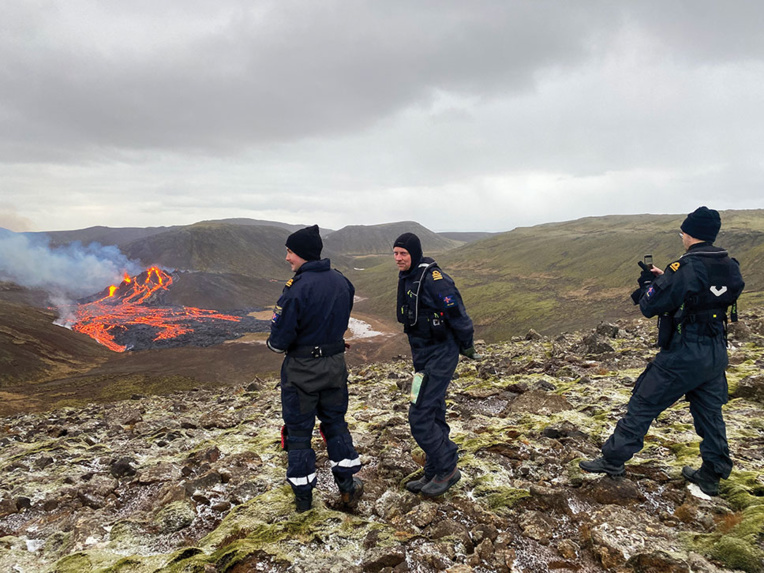 En Islande, un volcan en éruption dans un secteur endormi pendant huit siècles En Islande, un volcan en éruption dans un secteur endormi pendant huit siècles