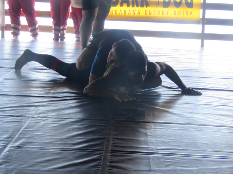 La rafle du Moorea MMA aux championnats de Polynésie de lutte La rafle du Moorea MMA aux championnats de Polynésie de lutte