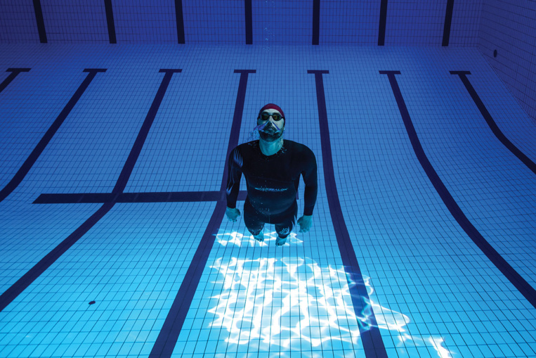 Avec l'apnée sous glace, Arthur Guérin-Boëri respire Avec l'apnée sous glace, Arthur Guérin-Boëri respire