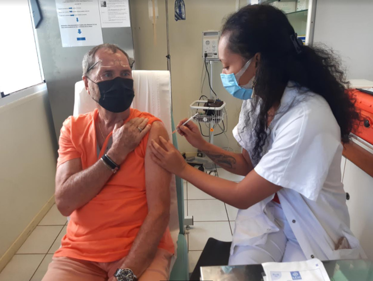 Plus de 20 000 personnes ont reçu la première dose du vaccin