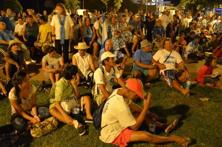 Réinscription : l'UPLD mobilise près de 400 personnes place Tarahoi