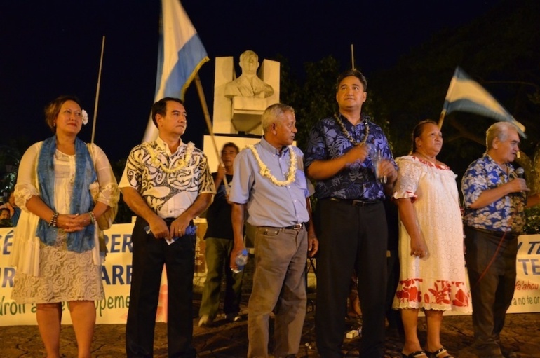 Réinscription : l'UPLD mobilise près de 400 personnes place Tarahoi