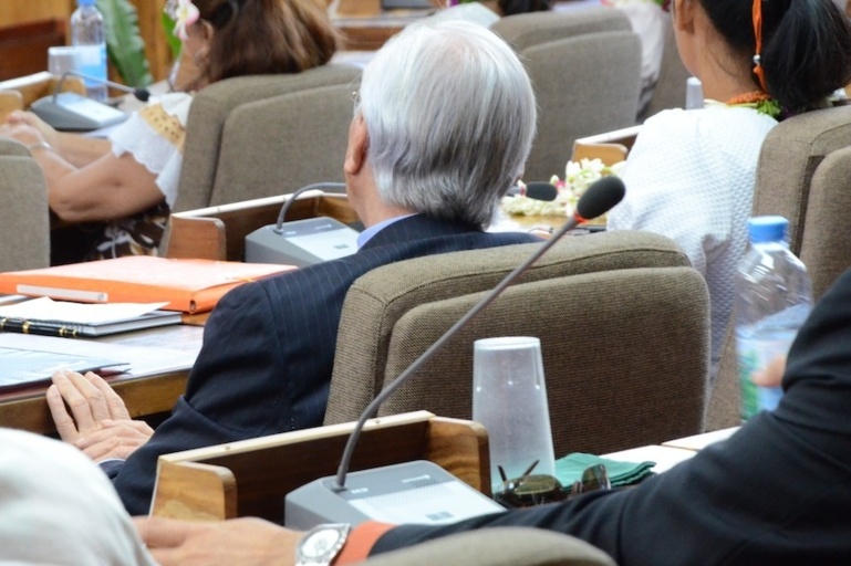 Antony Géros "je souhaite que soit hissé à l'assemblée le drapeau de l'ONU"