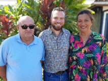 Le professeur Tristan Pascart, entouré des infirmiers Jean-Paul Pescheux et de Vahinetua Rodiere. Le professeur Tristan Pascart, entouré des infirmiers Jean-Paul Pescheux et de Vahinetua Rodiere.