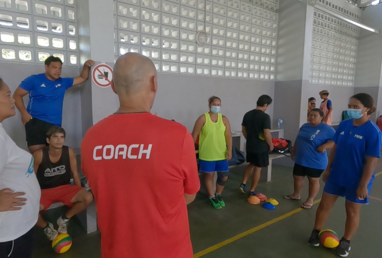 ​La fédération coache les clubs de foot de Raiatea