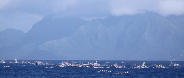 Tahiti Nui Va'a:  Shell Va'a remporte la 1ère étape en 5h 12