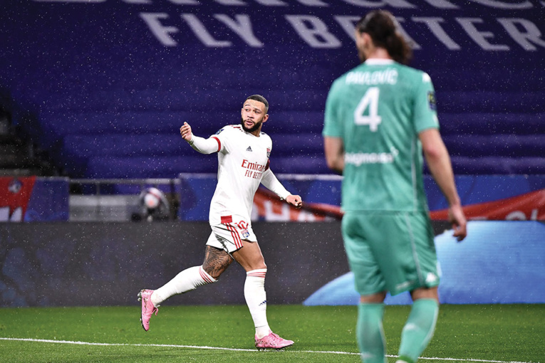 Ligue 1: Le groupe de tête fonce, Nantes s'enfonce Ligue 1: Le groupe de tête fonce, Nantes s'enfonce