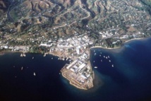 Vue aérienne de Honiara, capitale des îles Salomon