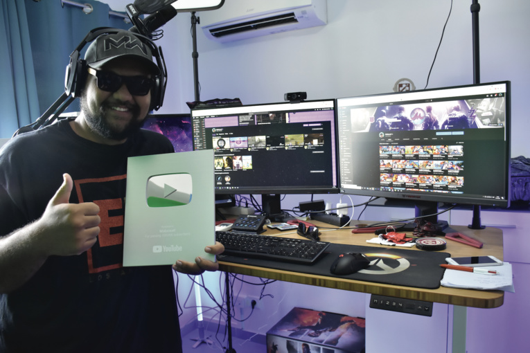 Haumana a également une grosse communauté sur Youtube où il compte près de 160 000 abonnés. Haumana a également une grosse communauté sur Youtube où il compte près de 160 000 abonnés.