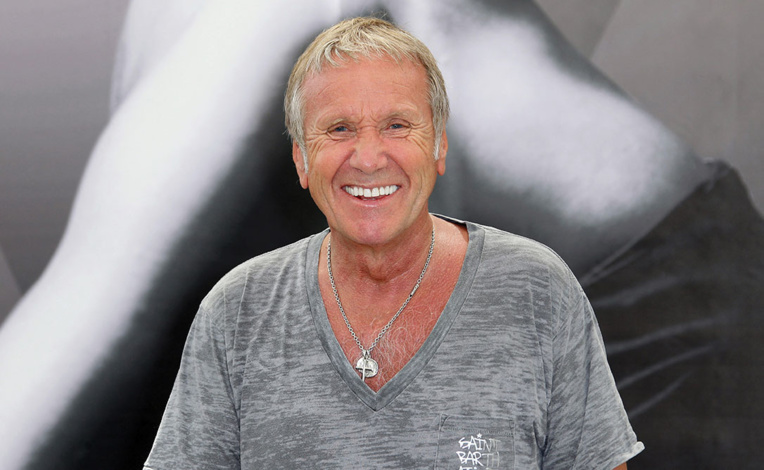 Décès du comédien Yves Rénier, le commissaire Moulin sur TF1 Décès du comédien Yves Rénier, le commissaire Moulin sur TF1