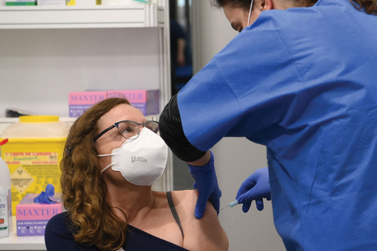 En Nouvelle-Calédonie, le gouvernement exhorte la population à se faire vacciner