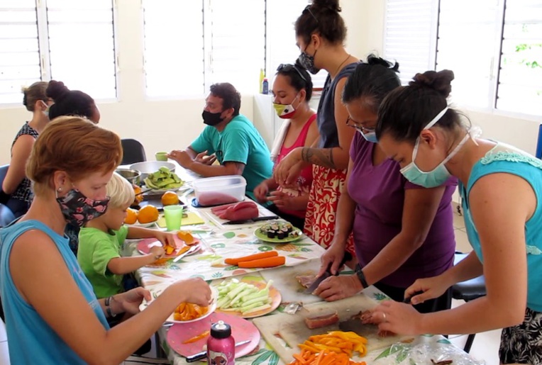 Bien-être, sushis et qi gong à Nuku Hiva Bien-être, sushis et qi gong à Nuku Hiva