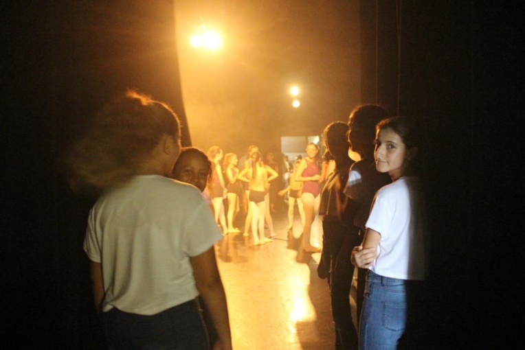 "La scène et moi" ou la vie d’une école de danseurs professionnels "La scène et moi" ou la vie d’une école de danseurs professionnels