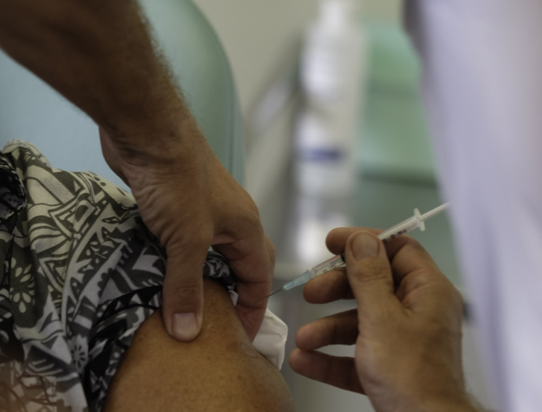 Plus de 1 200 habitants de Hiva Oa ont déjà reçu leur première dose de vaccin. Plus de 1 200 habitants de Hiva Oa ont déjà reçu leur première dose de vaccin.