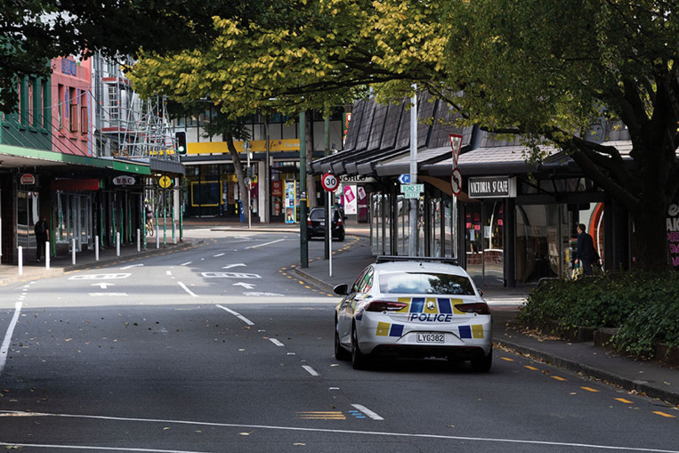 Nouvelle-Zélande: trois personnes grièvement blessées lors d'une attaque au couteau