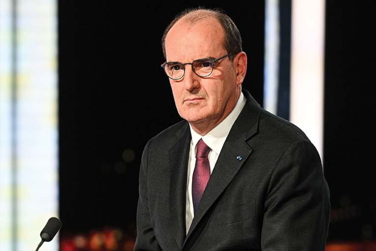 Castex: "il faut tenir", les doses arrivent