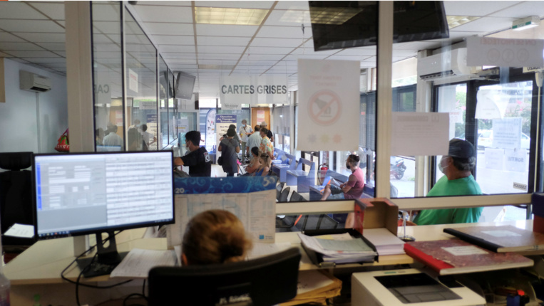 Les cartes grises bientôt en ligne