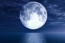 La « Super Lune » fait des siennes en Océanie