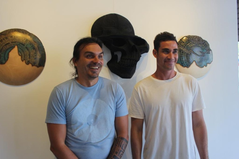 Ken (à gauche) et Tahe. Ken (à gauche) et Tahe.