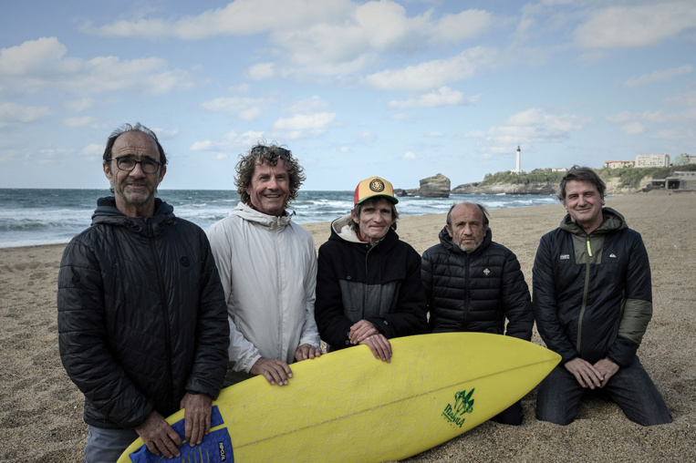 "Biarritz surf gang": L'insouciance et l'insolence d'une bande de 'barjes' des années 80
