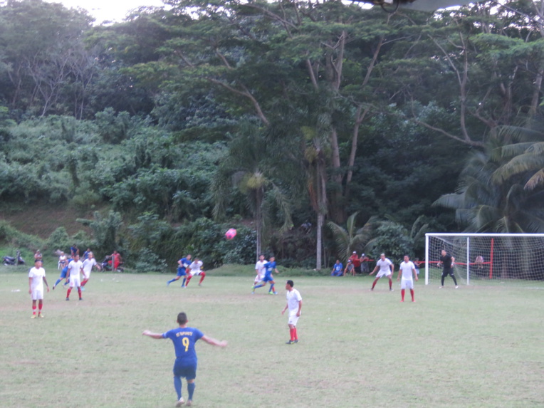 Tapuhute, auteur d'une belle fin de saison, a offert une belle résistance au champion Tohiea.