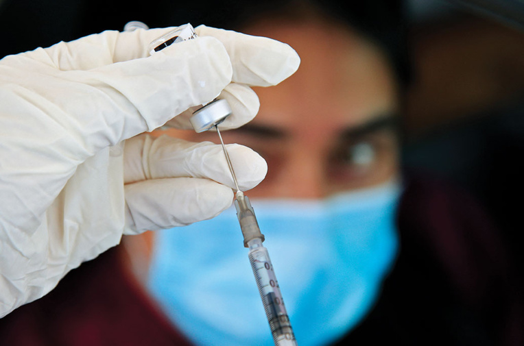 USA: seul un très petit nombre de personnes vaccinées quand même infectées par le Covid-19