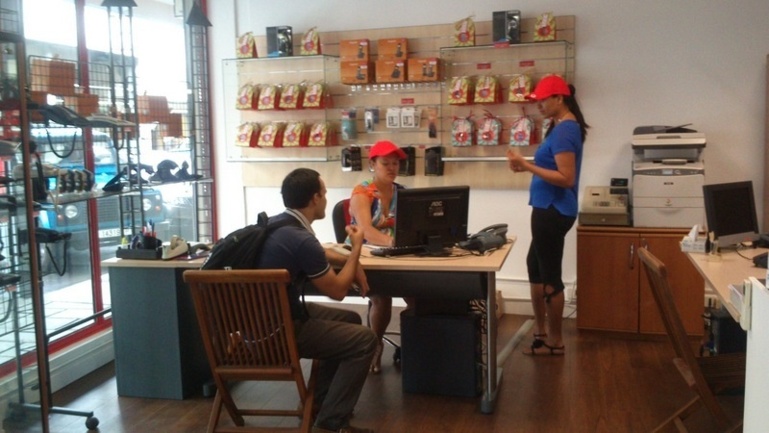 Revendeur Vodafone : "La Boutique du Téléphone" est... à votre écoute 