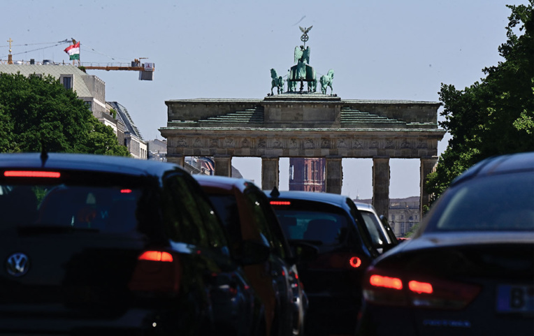 Les vieux véhicules interdits progressivement dans les métropoles françaises Les vieux véhicules interdits progressivement dans les métropoles françaises